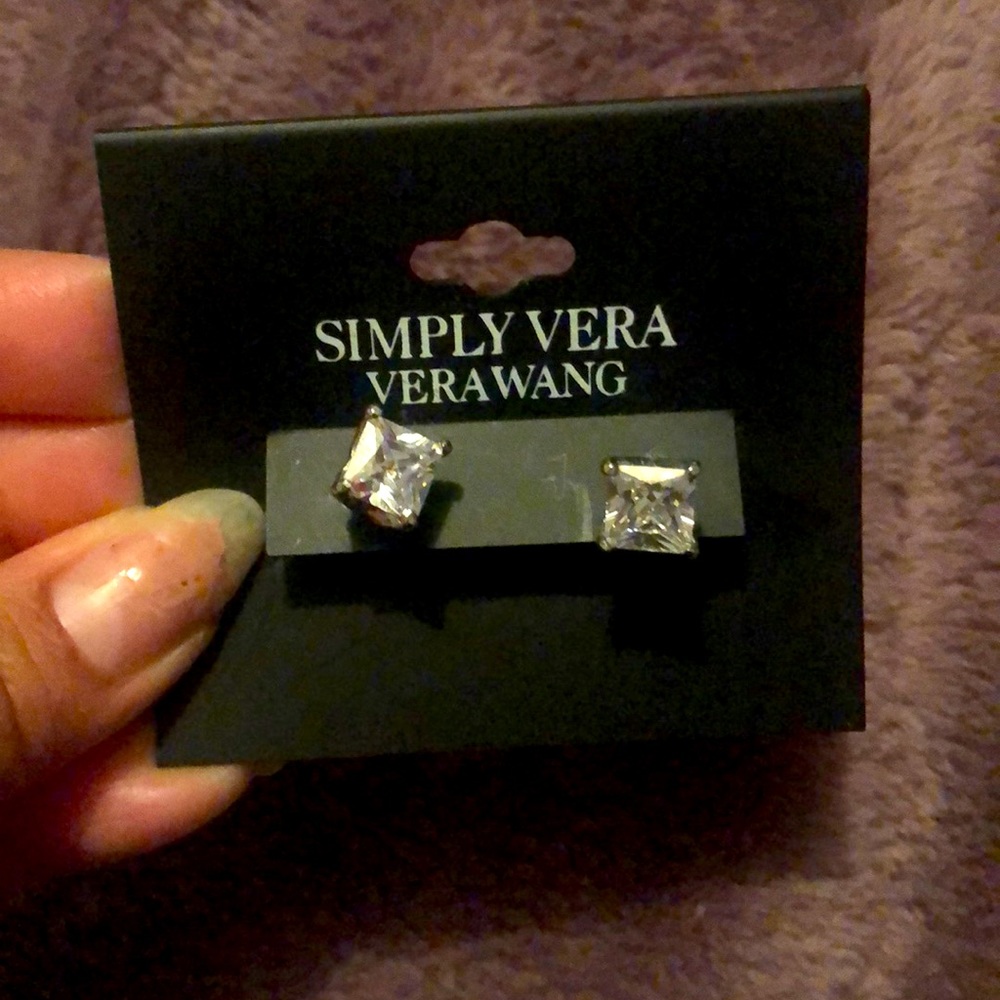 Earrings - Picture 1 of 2